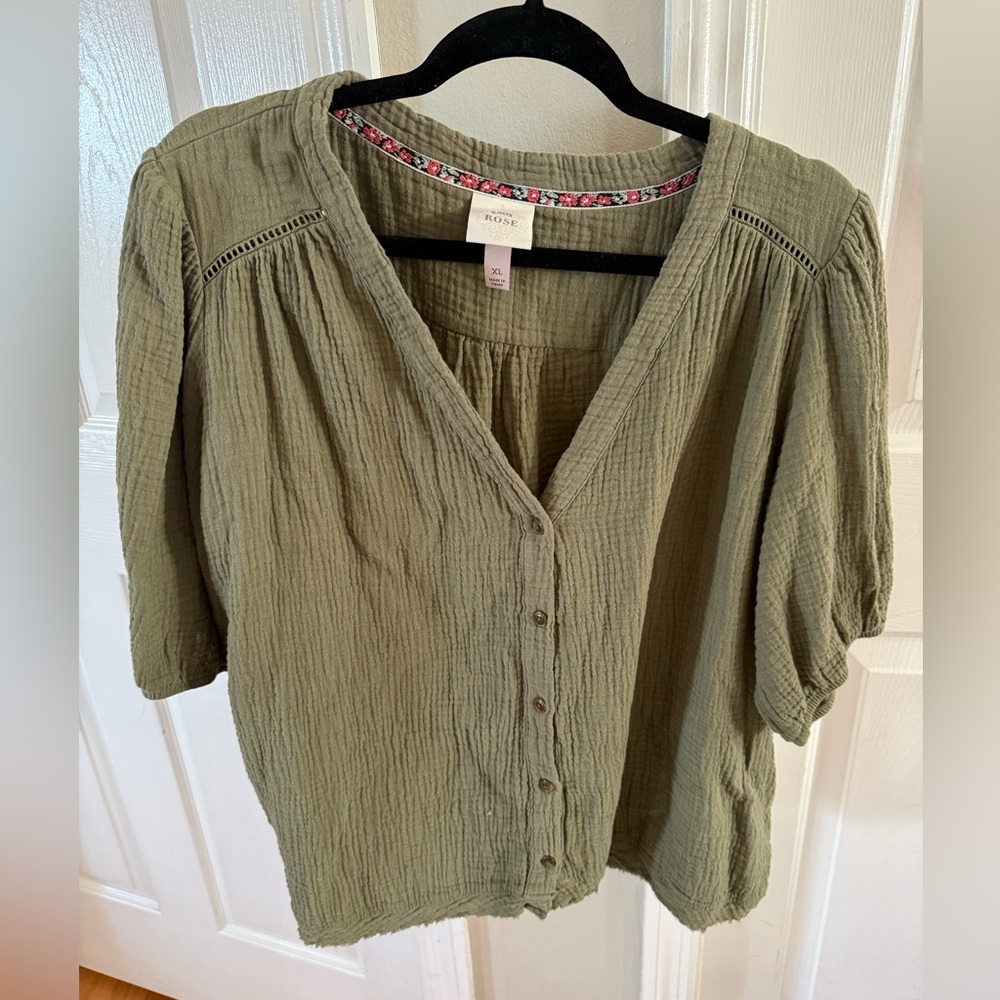 Knox Rose Sage Green Textured Blouse